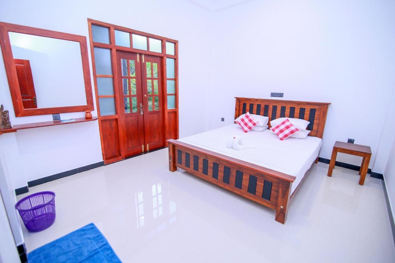 villa Seagull Hikkaduwa Buitenkant foto